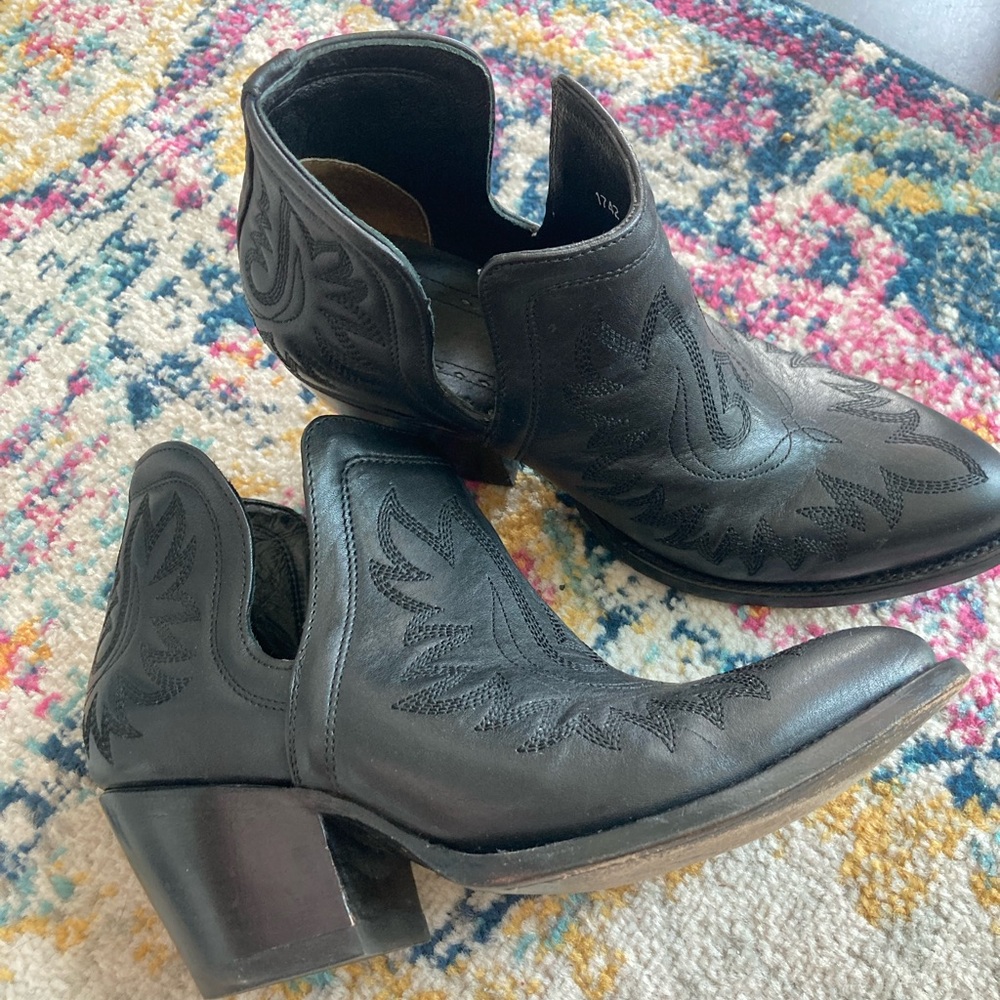 Ariat Black Cowboy Booties